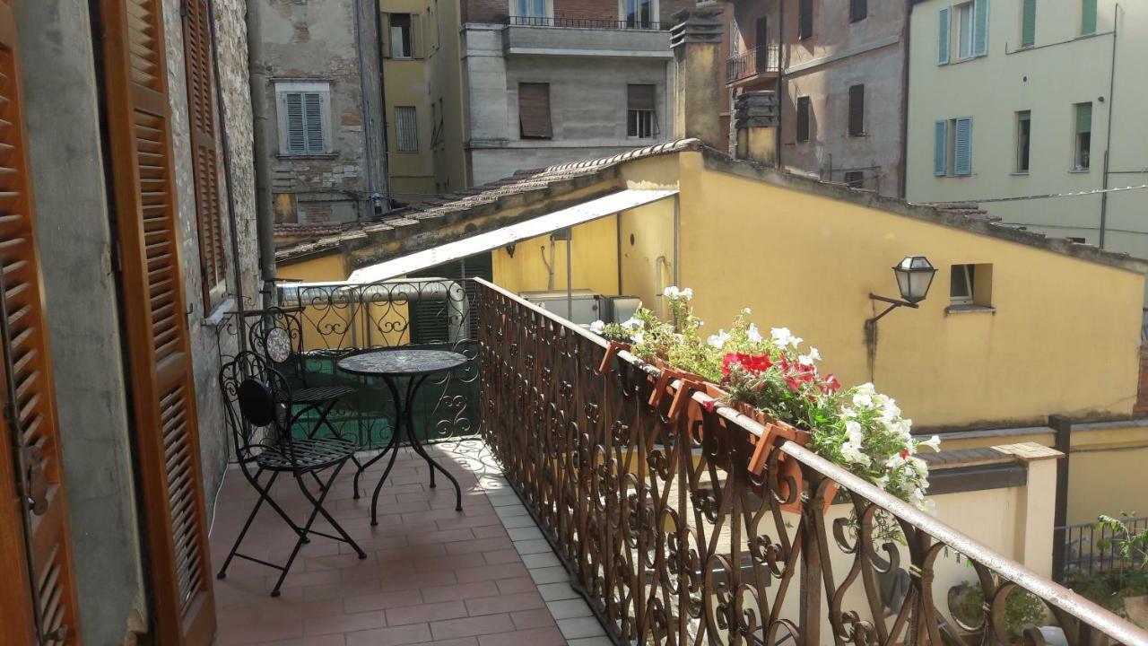 Via Piantarose, 12 Apartman Perugia Kültér fotó